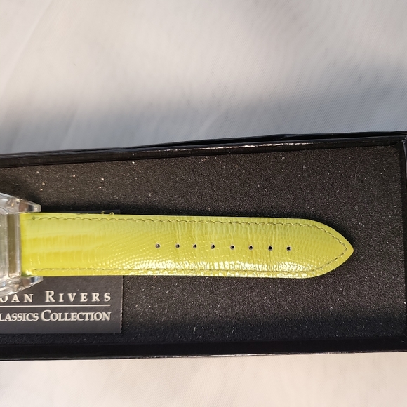 Joan Rivers Collection Watch Woman's Green New - Picture 5 of 11